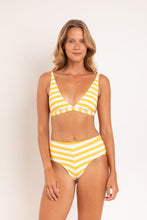 Laden Sie das Bild in den Galerie-Viewer, Model Front: Rio De Sol Unterteil Bottom Sunshine Lylou
