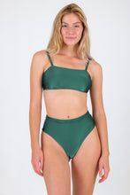 Laden Sie das Bild in den Galerie-Viewer, Model Front: Rio De Sol Unterteil Bottom Palace Hotpants
