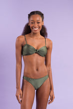 Laden Sie das Bild in den Galerie-Viewer, Image 08: Rio De Sol Set Set Palace Bandeau-Joy Essential

