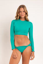 Laden Sie das Bild in den Galerie-Viewer, Model Front: Wednesday In Hawaii By Rio De Sol Oberteil Top Valley Reef
