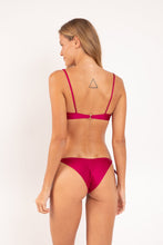Laden Sie das Bild in den Galerie-Viewer, Model Back: Rio De Sol Set Set Shimmer-Desejo Balconet-Tie Cheeky-Tie-Gold
