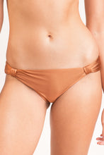 Laden Sie das Bild in den Galerie-Viewer, Gallery: Rio De Sol Unterteil Bottom Nocciola Mel

