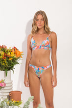 Laden Sie das Bild in den Galerie-Viewer, Model Front: Rio De Sol Unterteil Bottom Zinnia Nice-Fio

