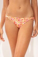 Laden Sie das Bild in den Galerie-Viewer, Gallery: Rio De Sol Unterteil Bottom Ditsy-Butter Essential-Comfy
