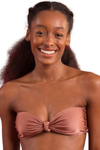Laden Sie das Bild in den Galerie-Viewer, Gallery: Rio De Sol Oberteil Top Shimmer-Copper Bandeau-Joy
