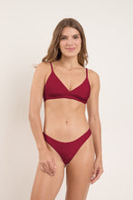 Laden Sie das Bild in den Galerie-Viewer, Model Front: Rio De Sol Oberteil Top Touch-Carmim Paola
