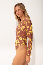 Laden Sie das Bild in den Galerie-Viewer, Image 03: Wednesday In Hawaii By Rio De Sol Badeanzug Pua-Coco-Lilikoi Surf
