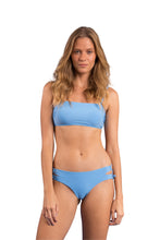 Laden Sie das Bild in den Galerie-Viewer, Model Front: Rio De Sol Oberteil Top Baltico Bandeau-Reto
