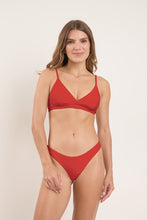 Laden Sie das Bild in den Galerie-Viewer, Model Front: Rio De Sol Unterteil Bottom Shimmer-Liquor Essential-Comfy

