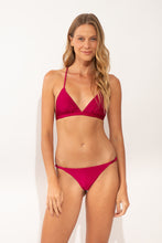 Laden Sie das Bild in den Galerie-Viewer, Model Front: Rio De Sol Unterteil Bottom Shimmer-Desejo Cheeky-Noa

