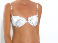 Laden und Abspielen von Videos im Galerie-Viewer, Video: Rio De Sol Haar-Accessoires Linea-White Scrunchie
